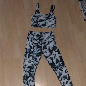Small Floral Soul by SoulCycle 2-Piece Workout